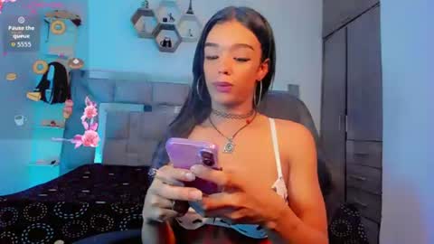 gigitremblay online show from July 2026 09:17:01 PM