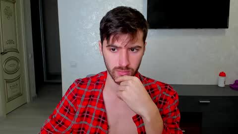 gilbertogonzales online show from January 2025 05:18:01 PM