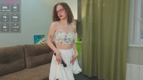 Anna online show from October 2025 01:45:02 PM