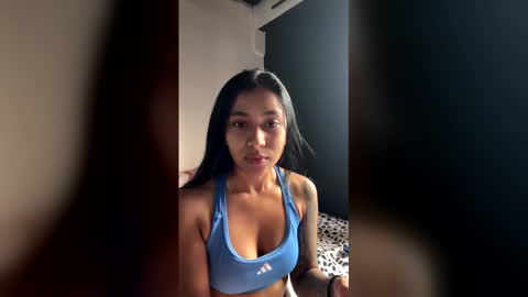 Snapshot of gilvaio chatting on June 2026 08:47:01 PM Vaiogil online show from June 2026 08:47:01 PM