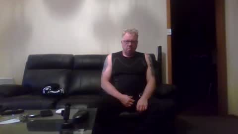 Snapshot of gimmmieoooo chatting on April 2026 08:02:02 AM gimmmieoooo online show from April 2026 08:02:02 AM