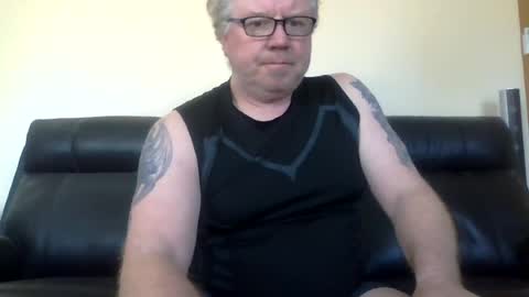 Snapshot of gimmmieoooo chatting on July 2026 12:52:02 AM gimmmieoooo online show from July 2026 12:52:02 AM