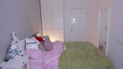 Gin online show from December 2024 09:50:01 AM