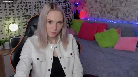 Gina online show from May 2026 12:52:01 AM