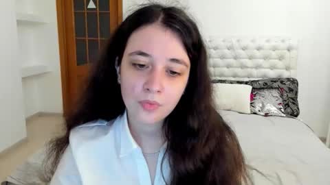 Kate online show from October 2025 09:18:02 AM