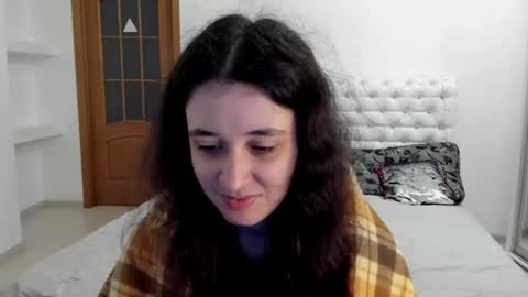 Kate online show from November 2025 08:37:02 AM