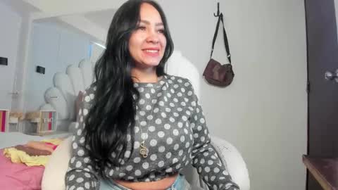 Snapshot of ginebra_ness chatting on February 2026 12:56:01 PM Ginebra Ness online show from February 2026 12:56:01 PM