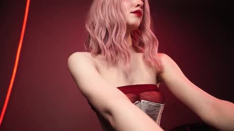        im expecting 350 thumbs up on my altar   online show from March 2026 10:16:01 PM