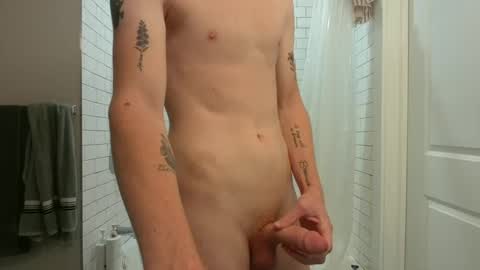 Gingerbr3ad121 online show from October 2025 04:49:01 PM