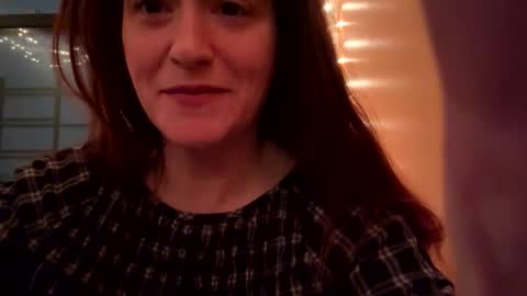 gingerlynx online show from November 2025 03:18:02 AM