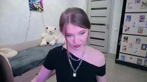 ginnyblacky online show from November 2025 06:00:02 PM