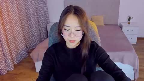 Snapshot of ginnycherry chatting on December 2024 02:31:02 PM Ginny online show from December 2024 02:31:02 PM