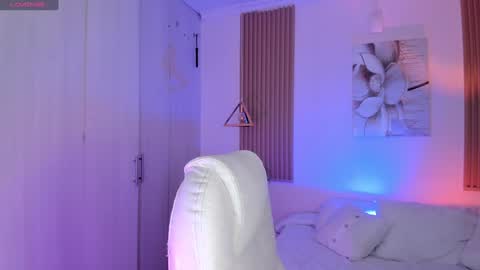 Kendall online show from January 2025 05:18:01 PM