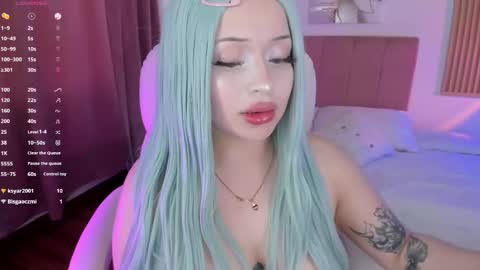 Kendall online show from February 2025 08:26:01 PM