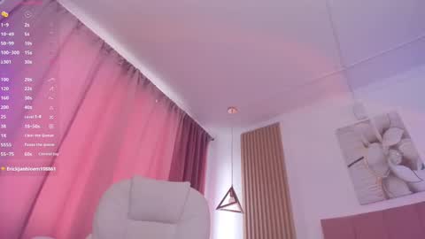 Kendall online show from February 2025 05:18:02 PM