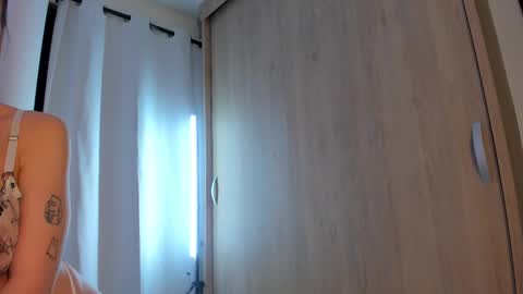 Ginevra online show from September 2025 01:22:02 AM