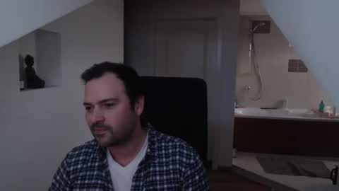 gintonik89 online show from February 2025 04:30:02 PM