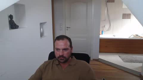 gintonik89 online show from July 2026 04:26:02 PM
