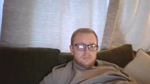 Snapshot of ginwood chatting on April 2026 06:32:02 PM ginwood online show from April 2026 06:32:02 PM