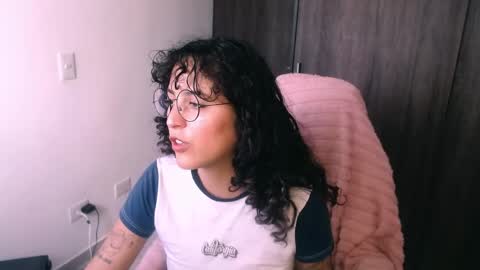Snapshot of giny_bean chatting on April 2026 09:09:02 PM giny_bean online show from April 2026 09:09:02 PM