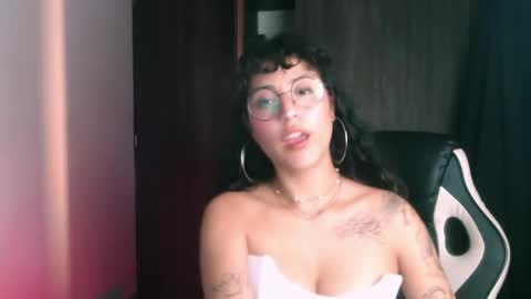 Snapshot of giny_bean chatting on May 2026 03:13:01 AM giny_bean online show from May 2026 03:13:01 AM