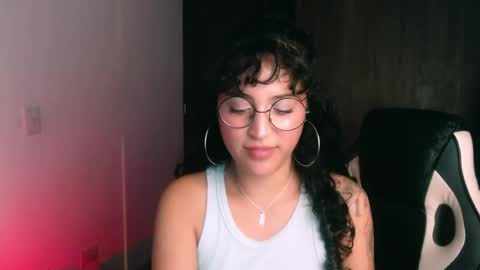 Snapshot of giny_bean chatting on June 2026 04:14:02 AM giny_bean online show from June 2026 04:14:02 AM