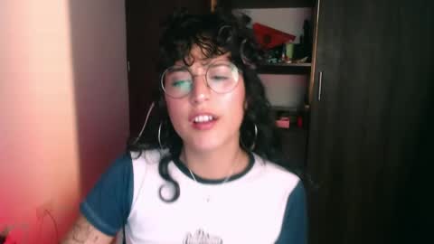 Snapshot of giny_bean chatting on June 2026 05:57:02 AM giny_bean online show from June 2026 05:57:02 AM