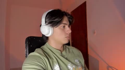 GioRusso online show from November 2025 10:54:02 PM