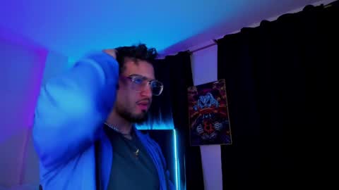 GIOMAR REYES online show from January 2025 02:57:01 AM