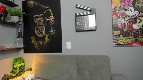 Giorgio leone online show from February 2025 08:04:01 PM