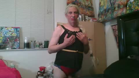 giovanna132008 online show from October 2025 09:56:02 AM