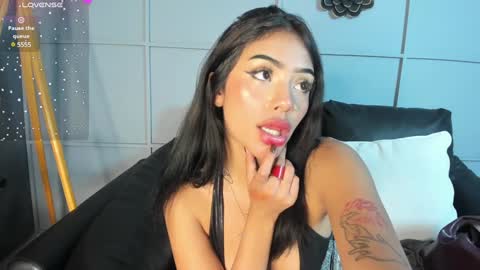 Snapshot of giovanna_oliveira chatting on February 2025 05:07:02 AM Giovanna online show from February 2025 05:07:02 AM