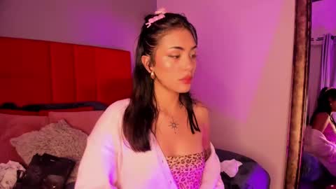 Snapshot of giovanna_oliveira chatting on September 2025 08:05:02 AM Giovanna online show from September 2025 08:05:02 AM