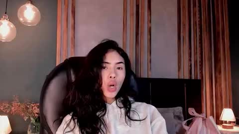 Giovanna  online show from February 2026 05:06:02 AM