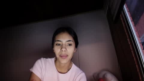 giovanna_oliveria online show from April 2026 11:17:01 PM