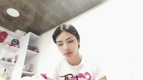 giovanna_oliveria online show from April 2026 10:30:02 PM