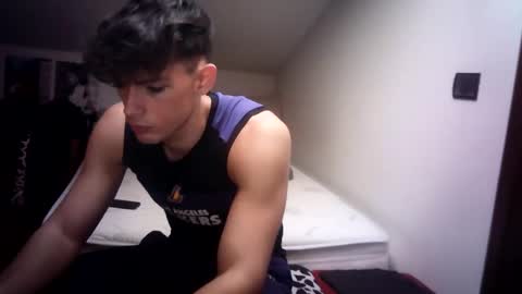 giovyyx online show from February 2025 02:44:02 PM