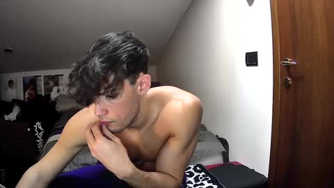 giovyyx online show from March 2025 01:50:02 PM