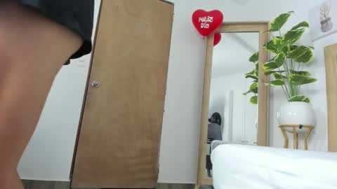 G I S E P L A online show from February 2025 12:33:02 PM