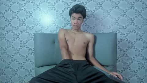 Snapshot of giraldo_giraldo chatting on December 2024 12:52:02 PM Giraldo online show from December 2024 12:52:02 PM