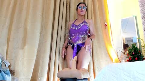 Girasol Walton online show from December 2024 05:08:02 PM