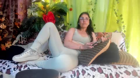 Girasol Walton online show from May 2026 06:09:01 PM