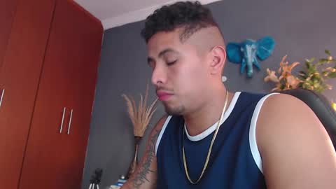 piggy boy online show from December 2024 08:39:01 PM