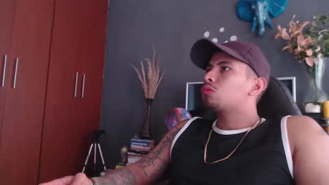 piggy boy online show from January 2025 05:39:01 PM