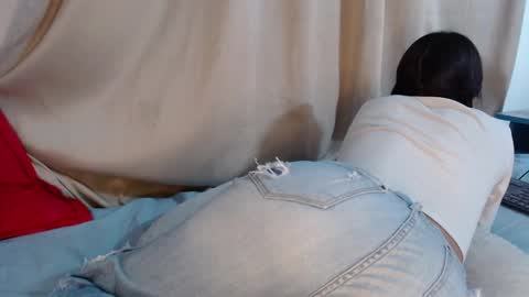 Aleja online show from January 2025 02:09:01 AM