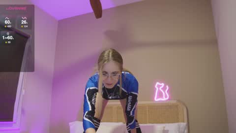 Nikki online show from March 2025 06:41:02 PM