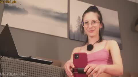 Snapshot of girl_i_am chatting on May 2026 03:18:02 PM Nikki online show from May 2026 03:18:02 PM