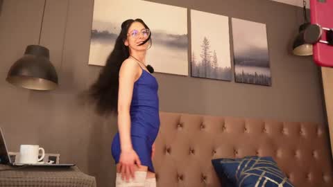Snapshot of girl_i_am chatting on May 2026 02:47:01 PM Nikki online show from May 2026 02:47:01 PM