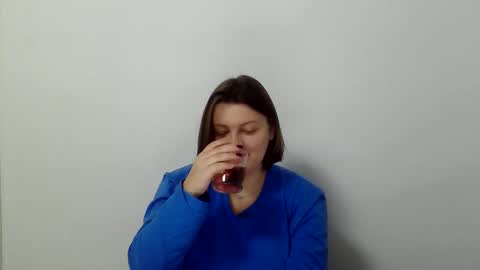 girl_leya online show from November 2025 09:07:01 PM