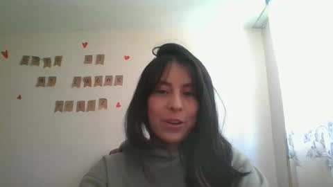 Alejandra online show from October 2025 06:59:01 PM